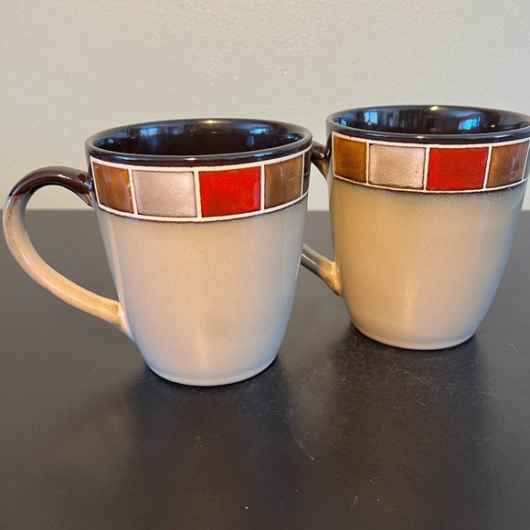 Pair of GIBSON Elite Casa Roja Stoneware Mugs w/ Small Square Glazed Tile Border - Picture 2 of 10